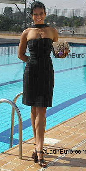 Date this gorgeous Brazil girl Siberia from Sao Paulo BR3310