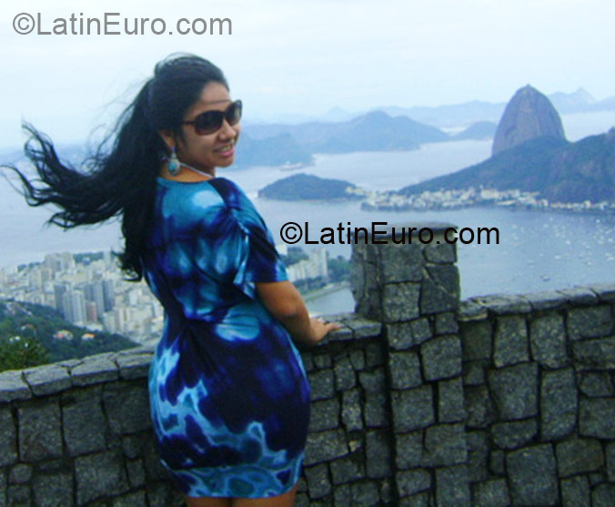 Date this beautiful Brazil girl Yana Leandra from Manaus BR3331