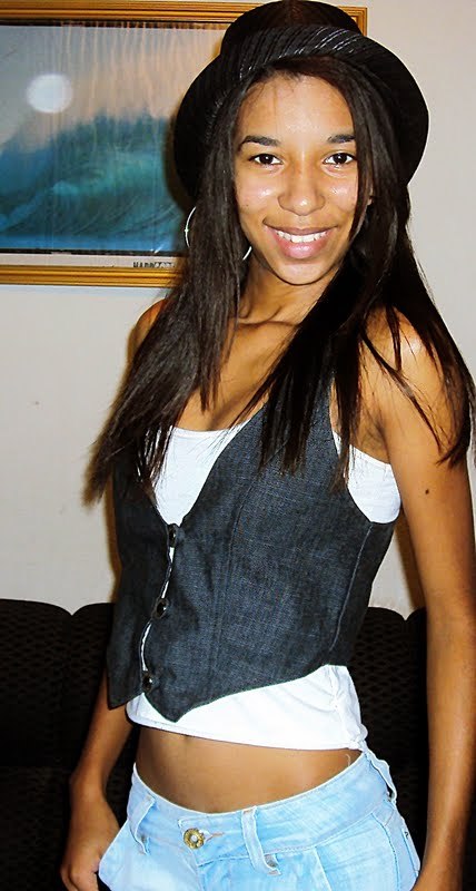 Date this tall Brazil girl This from Rio De Janeiro BR3337