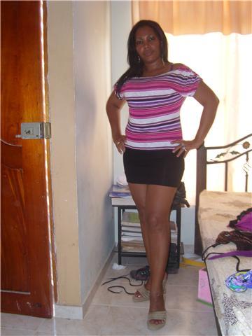 Date this hot Colombia girl Helen from Cartagena CO4616