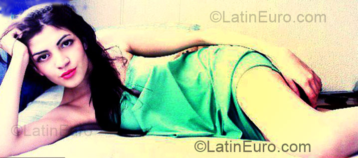 Date this beautiful Colombia girl Lorena from Bogota CO6345