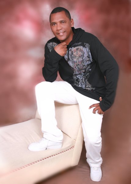 Date this attractive Dominican Republic man Antonio from Santo Domingo DO4839