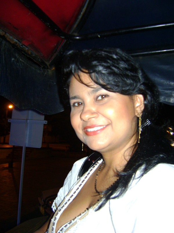 Date this foxy Colombia girl Rossy from Santander CO4709