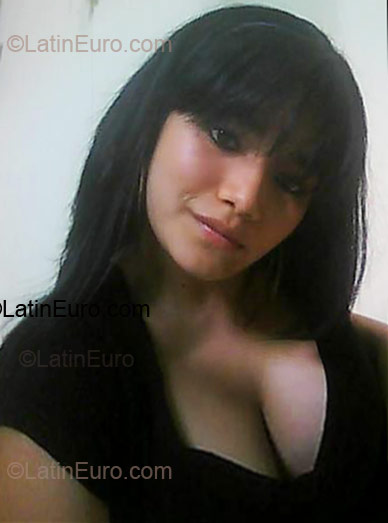 Date this stunning Ecuador girl Karol Denisse from Guayaquil EC19