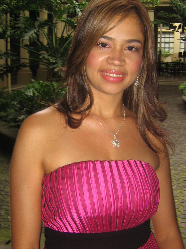 Date this pretty Colombia girl Rosa from Medellin CO4725