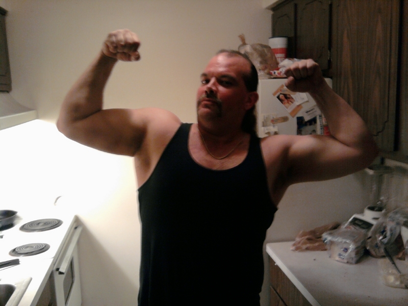 Date this nice looking United States man Bouncers from Fraser US6915