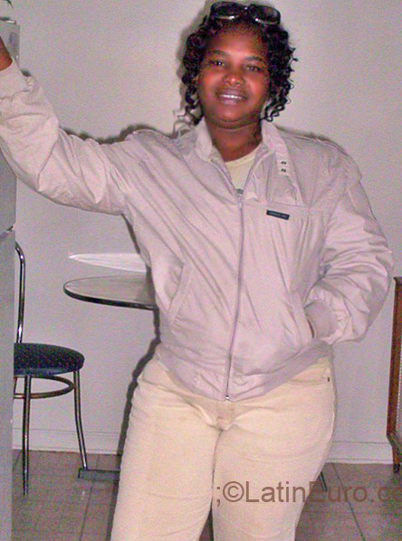 Date this charming United States girl June from Bronx JM107