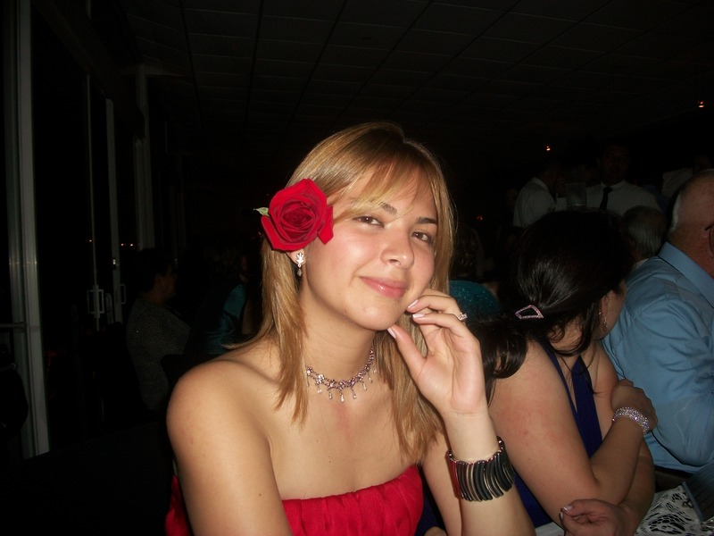 Date this athletic Colombia girl Milena from Medellin CO4741