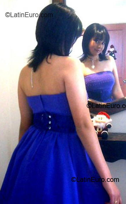 Date this passionate Colombia girl Andrea from Bogota CO4766