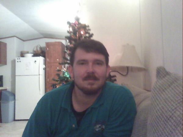 Date this young United States man Starrone from Milan US7033