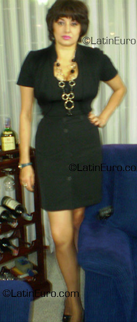 Date this hot Colombia girl Luz Stella from Bogota CO4797