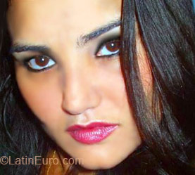 Date this happy Brazil girl Elaine from Rio De Janeiro BR3436