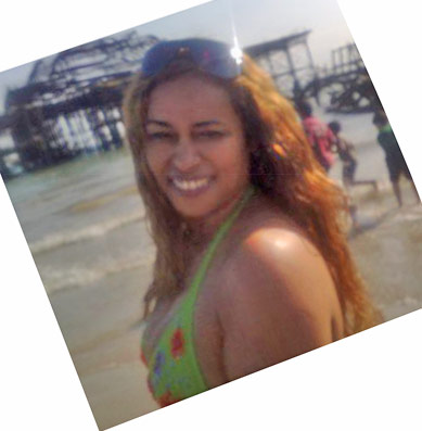 Date this georgeous United Kingdom girl Yara from bermondsey GB397