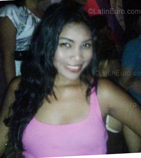 Date this lovely Panama girl Leticia from Panama PA21