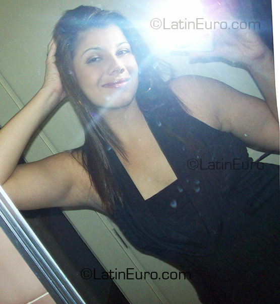 Date this happy Brazil girl Karla from Campinas BR3512