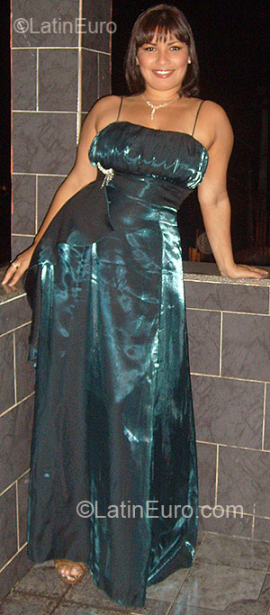 Date this lovely Brazil girl Sheila from Rio De Janeiro BR5465