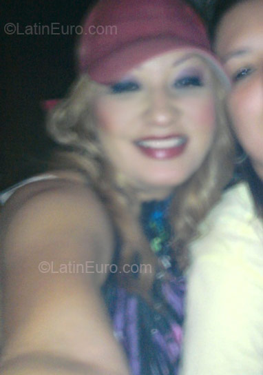 Date this beautiful Nicaragua girl Gema from Granada NI9