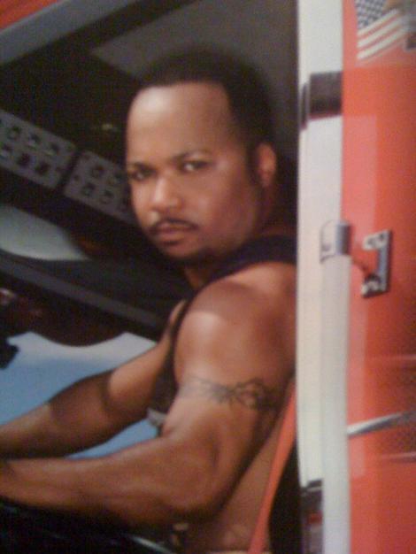 Date this attractive United States man WBII from Detroit US7364