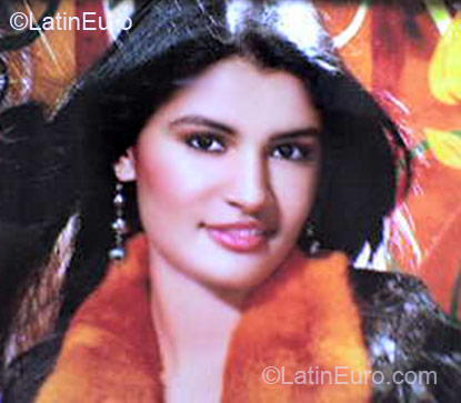 Date this cute Colombia girl Jenniffer Julieth from Armenia CO4954