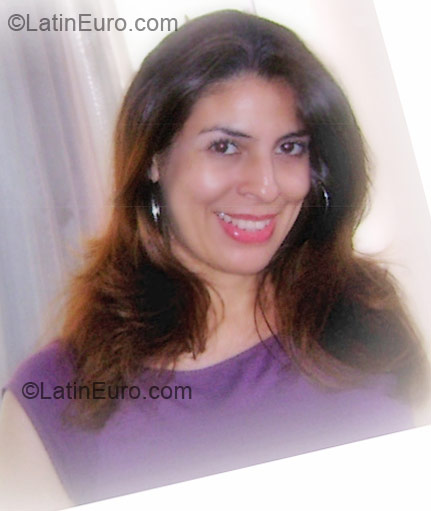 Date this funny Colombia girl Carmen from Cali CO4964