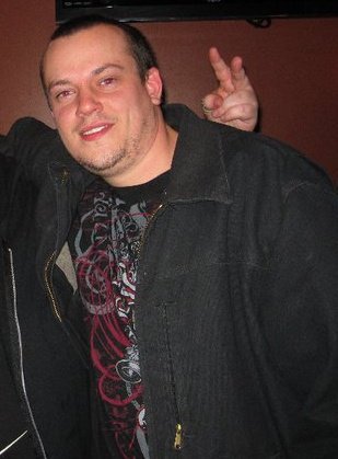 Date this exotic United States man Brian from Auburn US7408