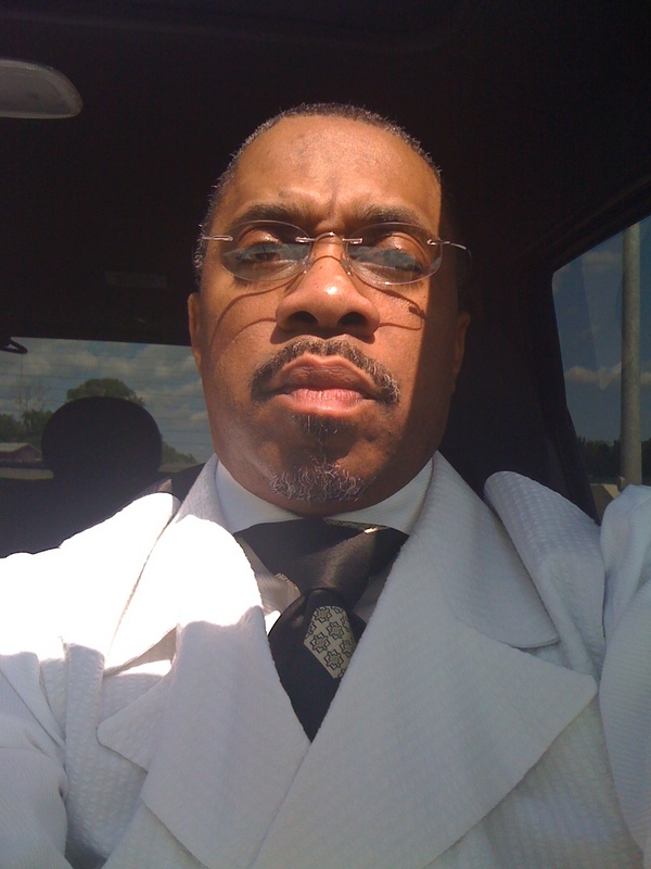 Date this nice looking United States man Rickie from Detroit US7501