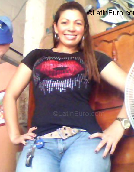 Date this cute Colombia girl Katy Elena from Valledupar CO5090
