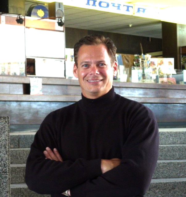 Date this voluptuous United States man James from Dallas US7637