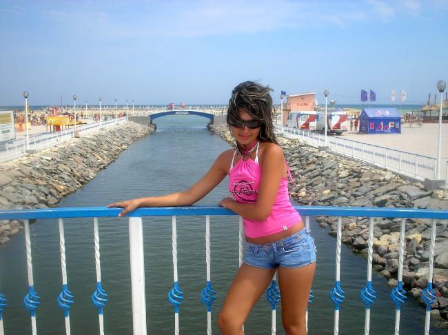 Date this passionate Colombia girl Lina from Villavicencio CO5183