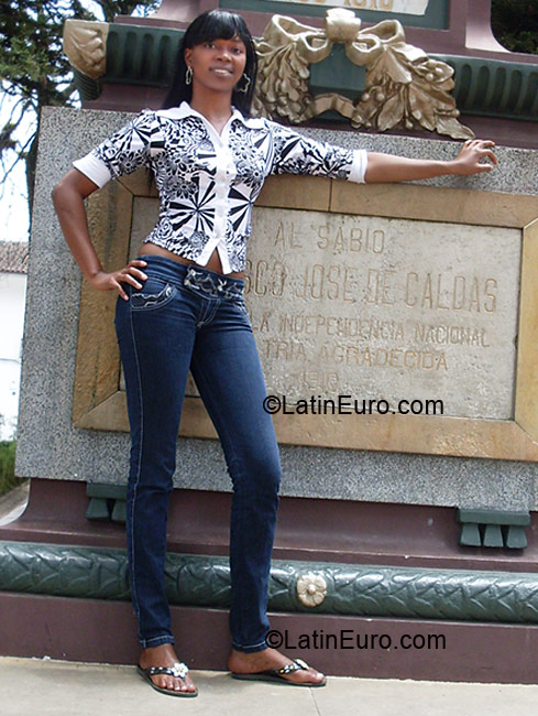 Date this exotic Colombia girl Sandra from Cali CO5222