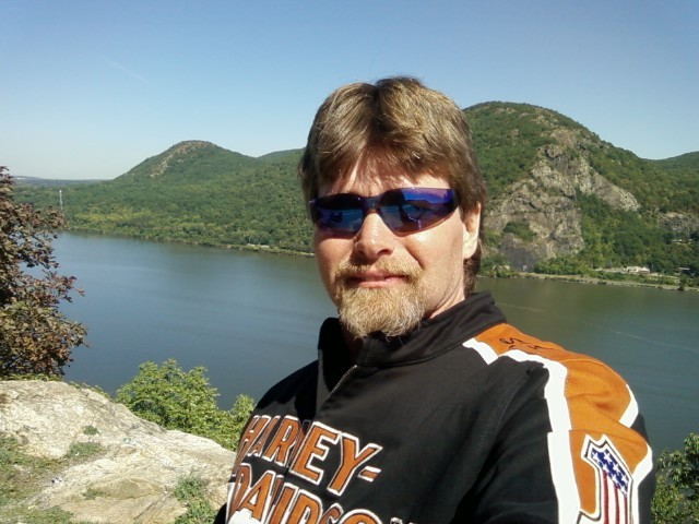 Date this charming Dominican Republic man Ductmate from New Windsor DO5269