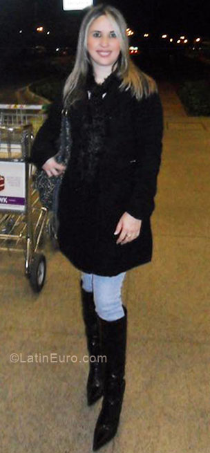 Date this cute Brazil girl Meyri from Belo Horizonte BR3847