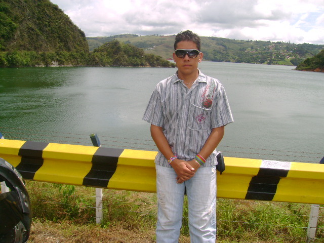 Date this sensual Colombia man JHONKIS from Yotoco Valle CO5400