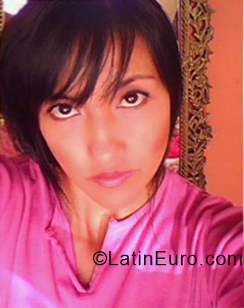 Date this attractive Colombia girl Licor from Bogota CO5416