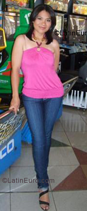 Date this fun Ecuador girl Nancy Cristina from Quito EC44