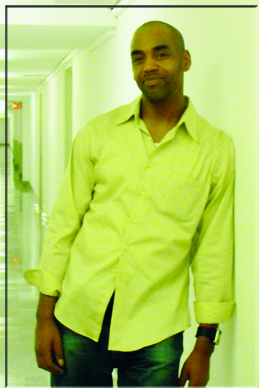 Date this athletic United States man HOTBOY from Paterson US7963