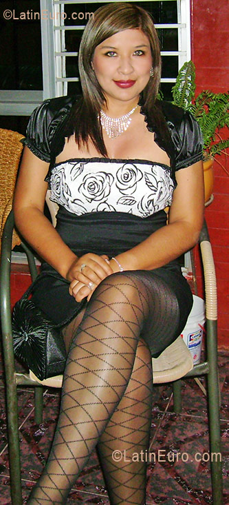 Date this fun Peru girl Maria Ines from Lima PE375