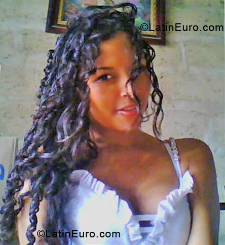 Date this sultry Colombia girl Karen from Cartagena CO5514