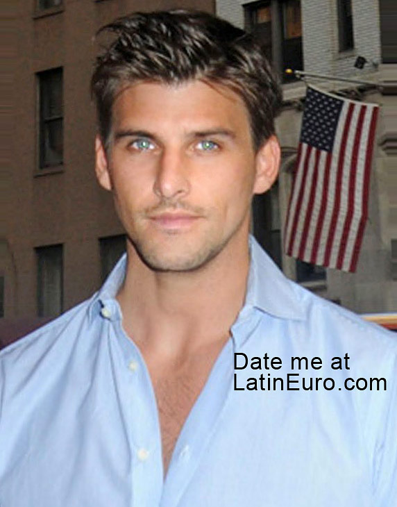 Date this exotic Germany man Aamrett from Frankfurt DE400