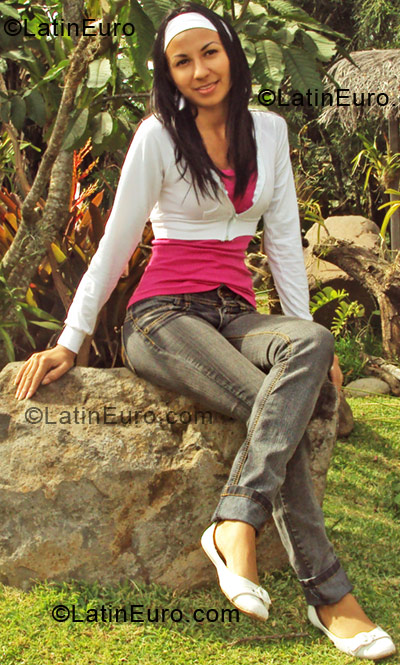 Date this young Costa Rica girl Ana from Alajuela CR34