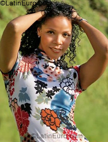 Date this funny Peru girl Darenka from Lima PE378