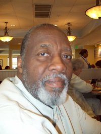 Date this delightful United States man Khalil from Norfolk US8150