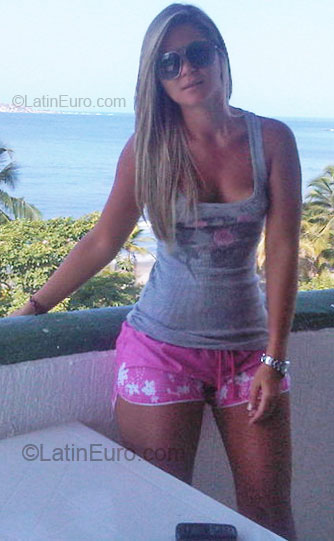 Date this hard body Colombia girl Maria clara mej from Cartagena CO5556