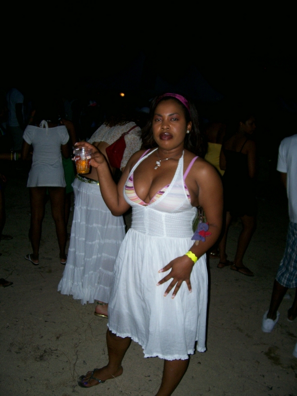 Date this young United States girl Tannelle from Miami US8171