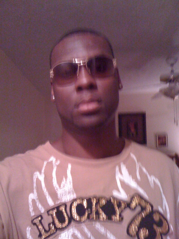 Date this hard body United States man Texasboy1974 from Texarkana US8182