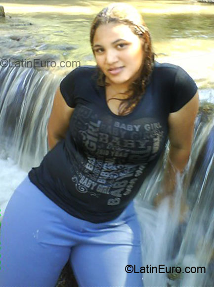 Date this sultry Colombia girl Yady Vanessa from Barranquilla CO5574