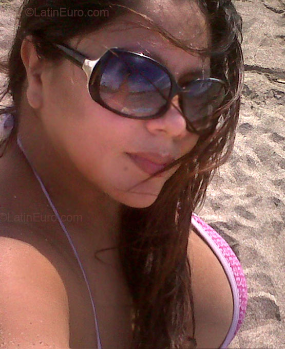 Date this fun Ecuador girl Cecilia from Manabi EC53