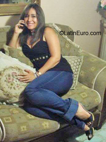 Date this young Colombia girl Sandra from Cali CO5593