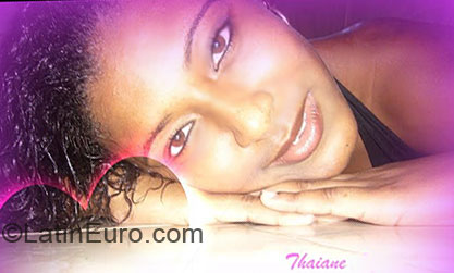 Date this voluptuous Brazil girl Thaiane from Belford Roxo BR4120