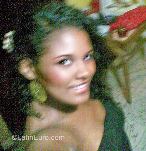 Date this foxy Colombia girl Stefanny from Santa Marta CO5828